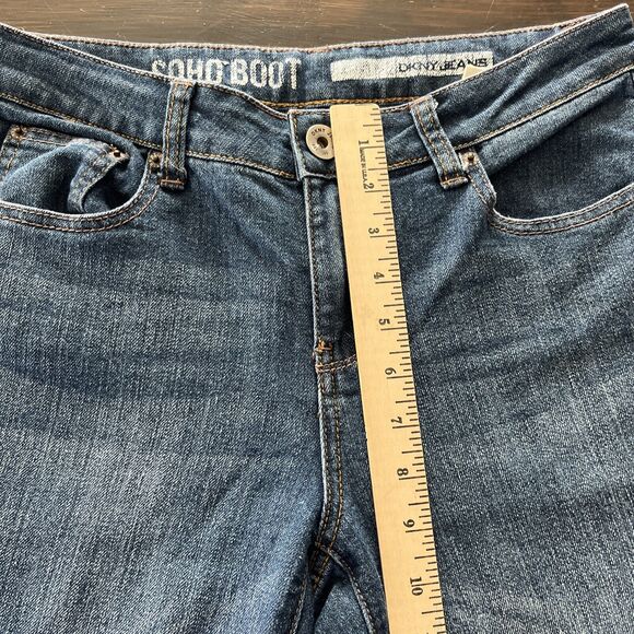 DKNY SOHO Bootcut Jeans women's 6 Blue Denim Low Rise - Picture 11 of 14